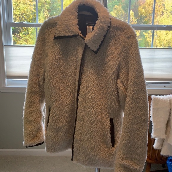 PATAGONIA FUZZY BUTTON UP JACKET - Picture 1 of 5